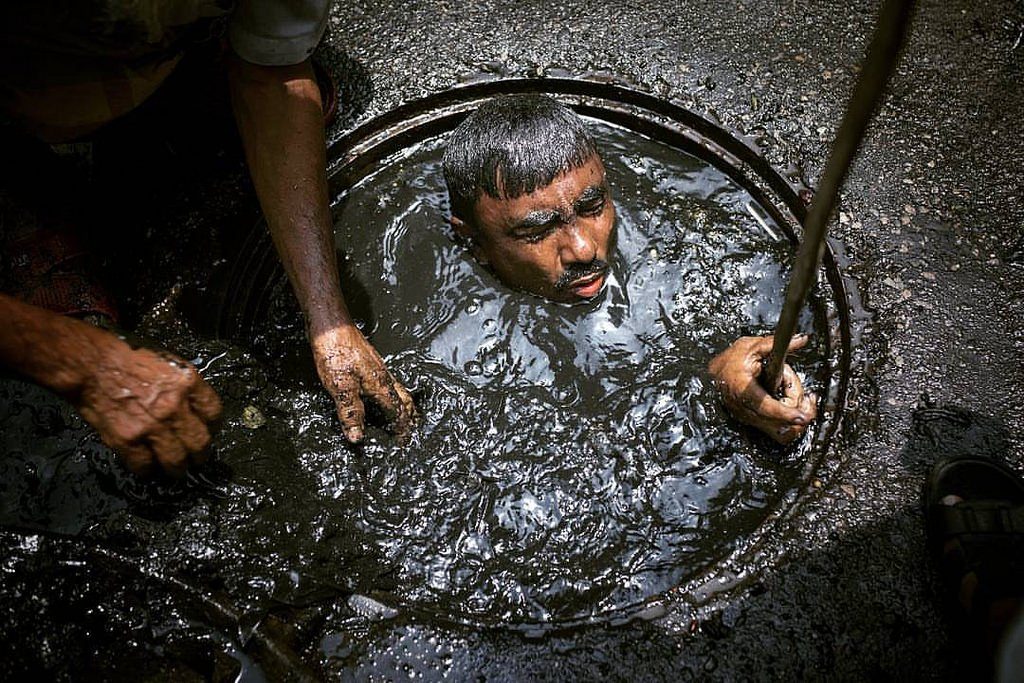 bangladesh sewer cleaner Blank Meme Template