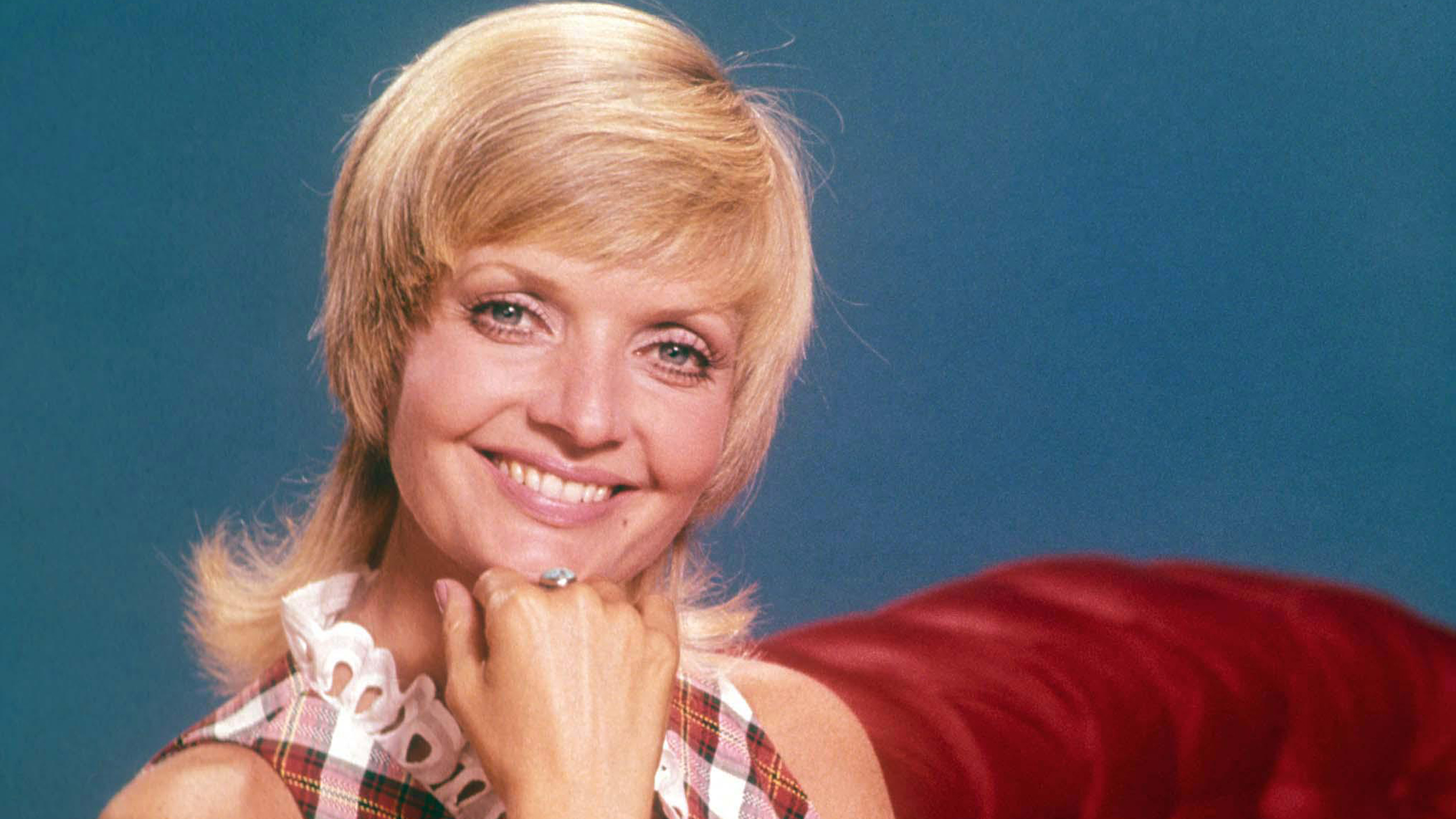 Carol Brady Blank Meme Template