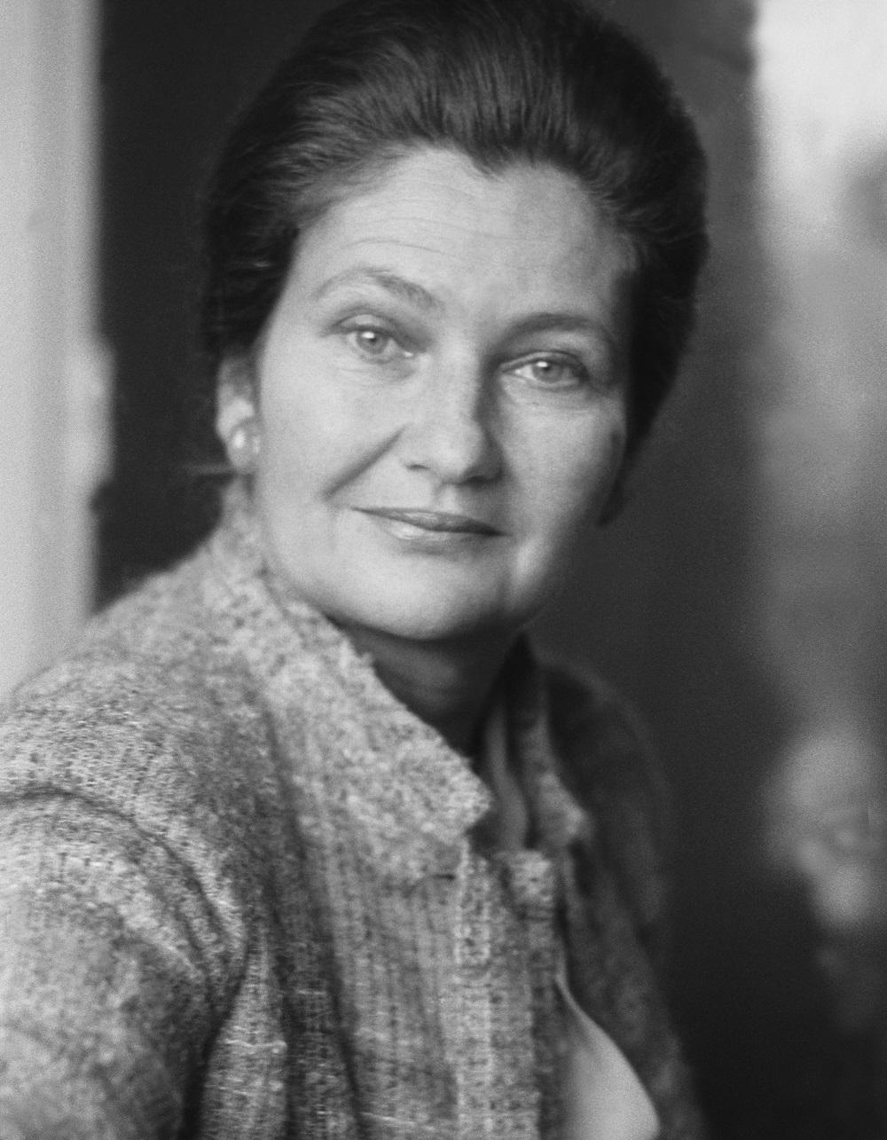 Simone Veil Blank Meme Template