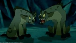 Mufasa hienas Meme Template