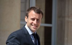 Macron Meme Template