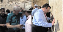 Clinton-Christie-Wailing-Wall Meme Template