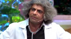 sunil grover aisa kaun karta hai Meme Template