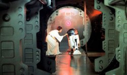 Leia & R2-D2 - Star Wars Meme Template