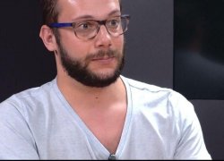 non binaire Meme Template