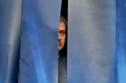 Mourinho behind the curtains Meme Template