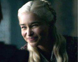 Daenerys smile Meme Template