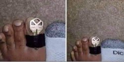 Key toe Meme Template