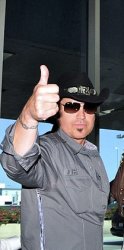 Billy Ray thumbs Meme Template