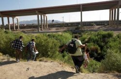 Ciudad Juarez Mexico El Paso Texas Migrants Meme Template