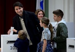 Trudeau votes Meme Template