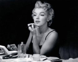 Marilyn Monroe Applying Lipstick Meme Template