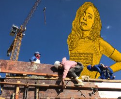 Pokistatue Meme Template