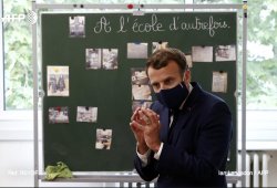 Macron à l'école en masque Meme Template