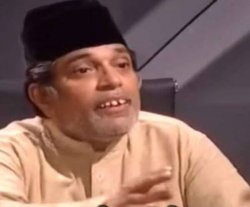 Moin Akhtar Meme Template
