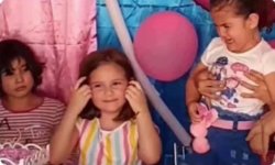 Ñina soplando la vela Meme Template