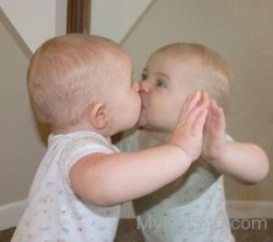 baby kiss mirror Meme Template
