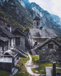 Stone houses in Switzerland Meme Template