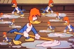 Pica pau passando pano Meme Template