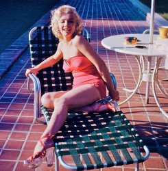 Marilyn Monroe photographed by Harold Lloyd Meme Template