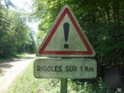 Rigoles sur 1 km Meme Template