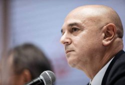 Daniel Levy Meme Template