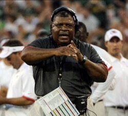 Romeo Crennel Drake Meme Template