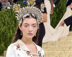 Lorde met gala Meme Template