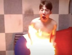 Angry Korean Gamer burns his crotch Meme Template