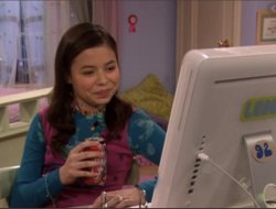 miranda cosgrove Meme Template