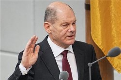 olaf scholz swears Meme Template