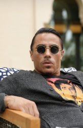 Nusr et WRLD Meme Template