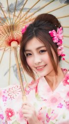 Smiling Kimono girl Meme Template