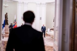 Macron encounters Putin Meme Template