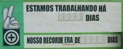 Estamos trabalhando há x dias Meme Template