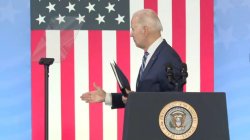 Biden shakes hand with thin air Meme Template