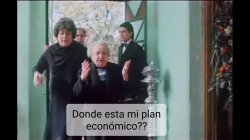 esperando la carroza donde esta mi Meme Template