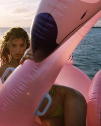 Elsa Hosk Meme Template