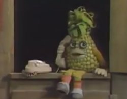 Ananas on the phone 2 Meme Template