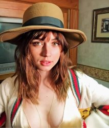 Ana de Armas Meme Template