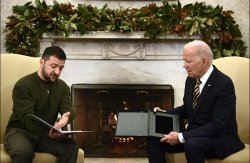 Zelensky talks with biden Meme Template