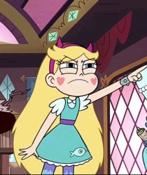 Star Butterfly Pointing Meme Template
