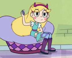 Star Butterfly hanging up her compact mirror Meme Template