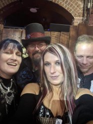 A Castle Nite~ Meme Template