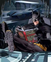 Batman lendo Olavo de Carvalho Meme Template