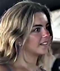 Dumb blomde Meme Template