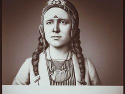 Powhatan Cicero lady Meme Template