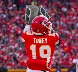 Kadarius Toney Meme Template