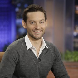 Tobey Maguire Buys $6.9 Million Midcentury Home in Brentwood | A Meme Template