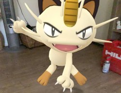 Meowth jumpscare Meme Template